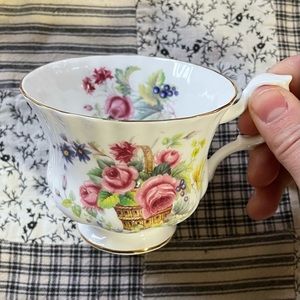 Floral Basket - No Series - Royal Albert (cup only)